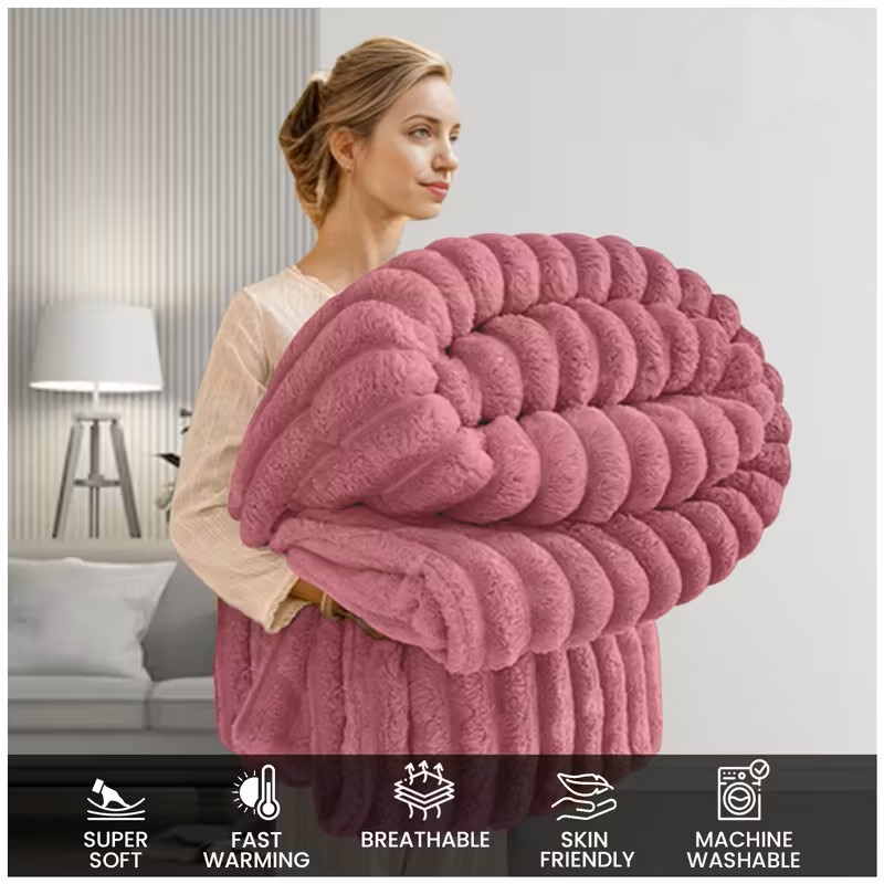 Winter Berry-Soft Fleece Throw Blanket for Couch & Bed – Cozy Plush Ribbed Texture,